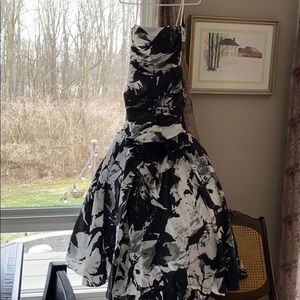Prom dress - black/white - size 2